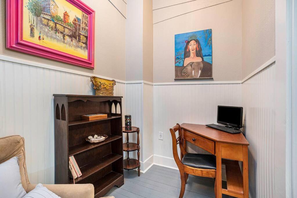 Beachy Bungalow! 2Bd, King Bed Galveston Exterior photo