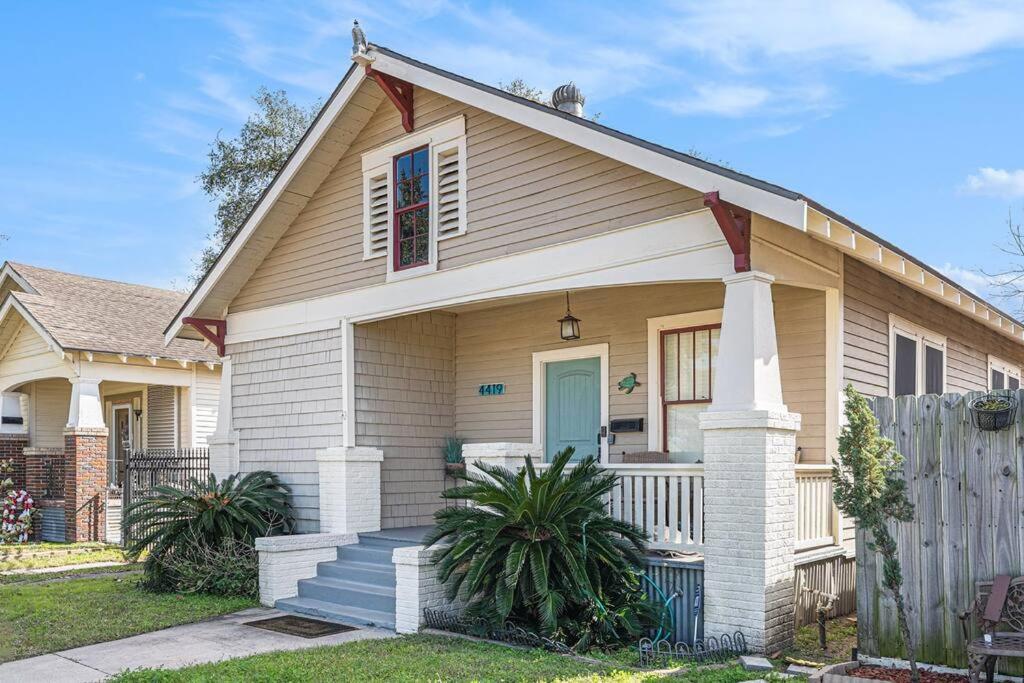 Beachy Bungalow! 2Bd, King Bed Galveston Exterior photo